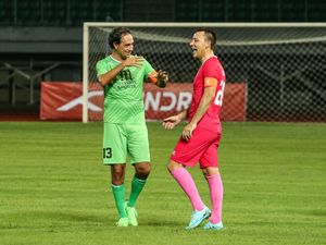 Tim John Terry Bantai Tim Alessandro Nesta 5-3 di Bekasi