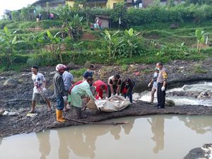 Identitas Mayat Perempuan Setengah Telanjang di Malang Terungkap