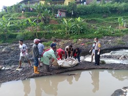 Mayat Perempuan Setengah Telanjang di Malang Ditemukan Tanpa Identitas