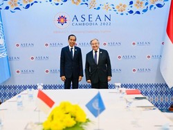 Bertemu di Kamboja, Jokowi Apresiasi Sekjen PBB Dukung KTT G20