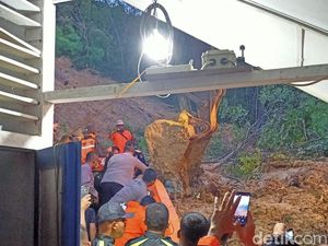 Tiga Korban Tewas Tertimbun Longsor di Tapteng Berhasil Dievakuasi