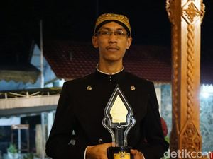 Sapto Adi Santoso, Dalang Muda yang Jatuh Cinta ke Wayang Sejak Balita Sapto Adi Santoso, Dalang Muda yang Jatuh Cinta ke Wayang Sejak Balita