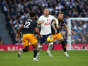 Tottenham Tertinggal 1-2 dari Leeds di Babak Pertama