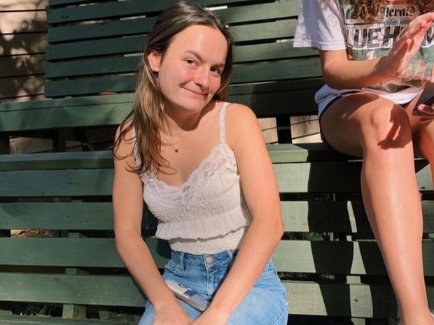 Perempuan yang menjual foto asli meme-nya