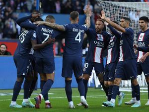 PSG Vs Auxerre: Les Parisiens Pesta Gol 5-0