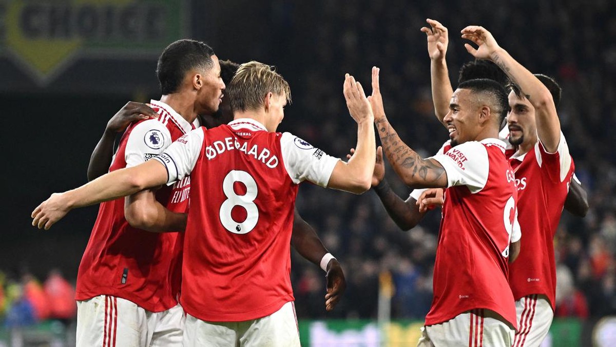 Arsenal memuncaki klasemen Liga Inggris dengan keunggulan lima poin atas Manchester City (Foto: AFP via Getty Images/OLI SCARFF)