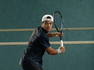 Dion Wiyoko Ajak Anak Muda Tak Takut Berkeringat Dion Wiyoko Ajak Anak Muda Tak Takut Berkeringat
