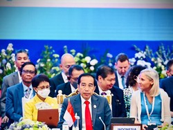 Jokowi: Negara Asia Timur Harus Perkokoh Perdamaian, Bukan Tebar Permusuhan