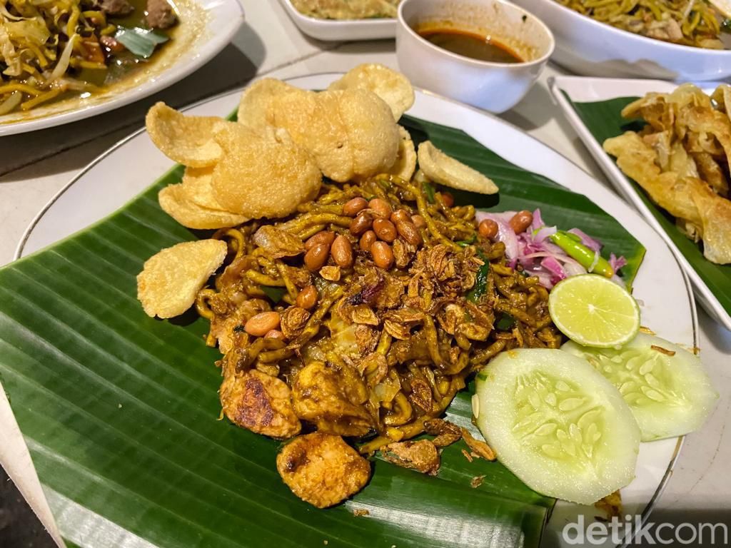 Nongkrong Seru Makan Mie Aceh hingga Roti Canai di Mobil Moko Nongkrong Seru Makan Mie Aceh hingga Roti Canai di Mobil Moko