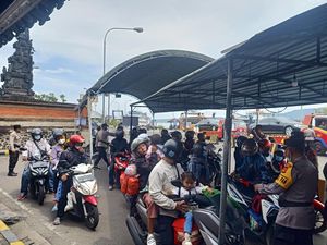 Kesibukan Aparat Kepolisian Amankan Gilimanuk Jelang KTT G20 Bali