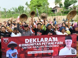 Relawan Ganjar Gelar Bazar & Deklarasi Dukungan di Lombok Tengah