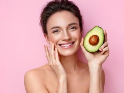 Wajib Tahu, Ini 7 Makanan Lezat yang Bantu Bikin Kulit Wajah Glowing