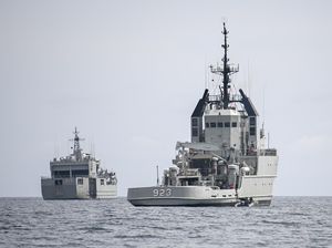 14 KRI Disiagakan untuk Amankan Perairan Bali 14 KRI Disiagakan untuk Amankan Perairan Bali