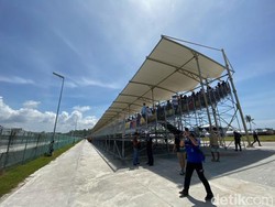 Race Terakhir WSBK Mandalika 2022: Penonton Lebih Ramai, Banyak Ngadem di Bawah Tribun