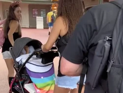 Viral Wanita Selundupkan Anak di Stroller Biar Gratis Masuk Disney