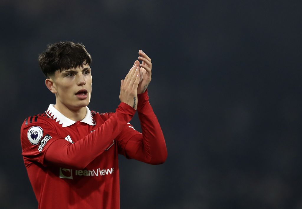 Manchester United's Alejandro Garnacho applauds at the end of the English Premier League soccer match between Fulham and Manchester United at the Craven Cottage stadium in London, Sunday, Nov. 13, 2022. (AP Photo/Leila Coker)