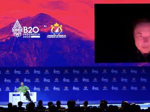 Bicara di B20 Bali, Elon Musk Kaget Sendiri Lihat Wajahnya