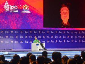 Elon Musk di KTT G20 Gelap-gelapan, Apa Karena Rumah Kontrakan? Elon Musk di KTT G20 Gelap-gelapan, Apa Karena Rumah Kontrakan?