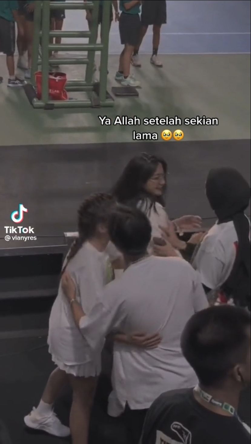 Enzy Storia dan Dikta