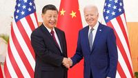 Ketemuan di Bali, Xi Jinping-Biden Semringah Banget