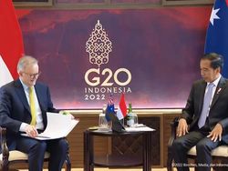 Jokowi Ajak PM Australia Bikin Baterai Kendaraan Listrik, Tapi...