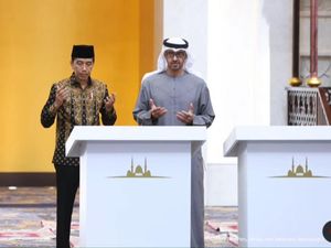 Jokowi dan Presiden UEA Resmikan Masjid Sheikh Zayed Solo