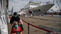 Intip Penampakan RS China Peace Ark yang Sandar di Tanjung Priok