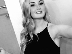 Curhat Wanita Bertinggi 198 Cm Dijuluki Big Foot, Mengaku Sulit Cari Pacar