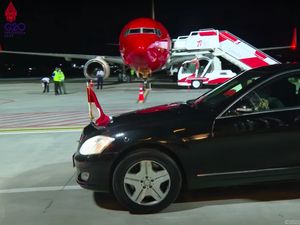 Joe Biden Dijemput The Beast, Jokowi Disambut Mobil Ini Joe Biden Dijemput The Beast, Jokowi Disambut Mobil Ini