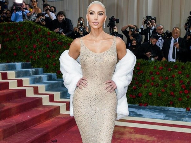 Penampilan Kim Kardashian di Met Gala 2022/Foto: Instagram.com/kimkardashian Kebiasaan sehat Kim Kardashian