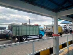 Tarif Angkutan Penyeberangan di NTT Meroket, Sopir Keberatan