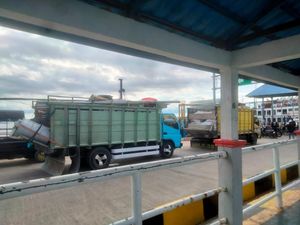 Tarif Angkutan Penyeberangan di NTT Meroket, Sopir Keberatan Tarif Angkutan Penyeberangan di NTT Meroket, Sopir Keberatan