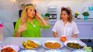 Keseruan Pinkan Mambo Kulineran Bareng Keluarga hingga Masak Enak