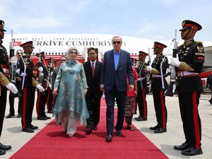 Hadiri KTT G20, Erdogan Tiba di Indonesia Usai Ledakan Istanbul Hadiri KTT G20, Erdogan Tiba di Indonesia Usai Ledakan Istanbul