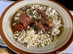 Rawon Kiroman: Mantap Poll! Rawon Legendaris Malang Sejak 1954 Rawon Kiroman: Mantap Poll! Rawon Legendaris Malang Sejak 1954