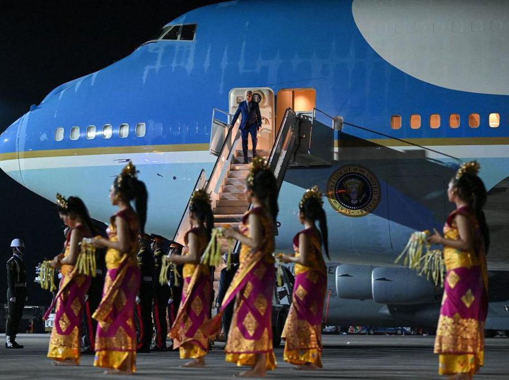 Mewah! Ternyata Begini Dalaman Pesawat Air Force One yang Angkut Biden ke Bali