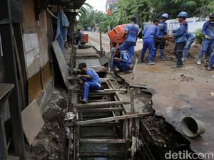 Saluran Air Buluh Perindu Diperdalam Guna Atasi Banjir