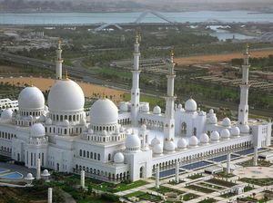 Fakta Seputar Sheikh Zayed Grand Mosque yang Replikanya dibangun di Solo Fakta Seputar Sheikh Zayed Grand Mosque yang Replikanya dibangun di Solo