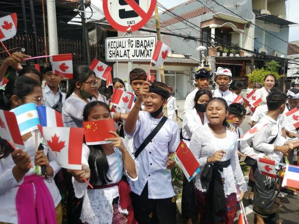 Sorak-sorai Siswa SMP di Bali Sambut Delegasi G20