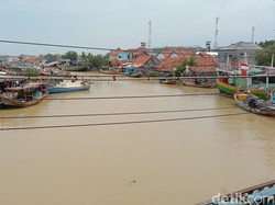 Sungai Nippon Jadi Pintu Masuk Air Rob di Eretan Kulon Indramayu