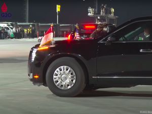 Sulitnya Nyetir Benteng Berjalan Joe Biden, Butuh Pelatihan Khusus!