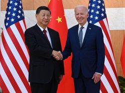 Sama-sama Bawa Mobil Sendiri, Begini Kehebatan Mobil Joe Biden vs Xi Jinping