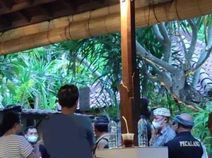 YLBHI Kecam Pembubaran Paksa Rapat Internalnya di Bali YLBHI Kecam Pembubaran Paksa Rapat Internalnya di Bali