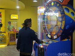 Komentar Warganet Puji Kehebatan Abah Empit Bobol Mesin Permainan