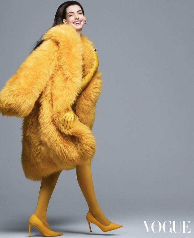 Anne Hathaway/Foto: Instagram @annehathaway Gaya Busana Anne Hathaway yang Pancarkan Aura Mahal