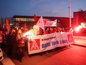 Buruh Pabrik BMW di Jerman Mogok Kerja Tuntut Kenaikan Gaji!