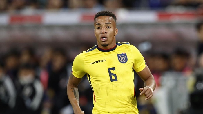 DUSSELDORF - Byron Castillo of Ecuador during the international friendly match between Japan and Ecuador at the Dusseldorf Arena on September 27, 2022 in Dusseldorf, Germany. ANP | Dutch Height | Maurice van Steen (Photo by ANP via Getty Images)