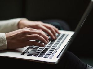 5 Contoh Hipotesis Penelitian Beserta Pengertian dan Jenisnya 5 Contoh Hipotesis Penelitian Beserta Pengertian dan Jenisnya