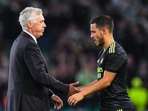 Ancelotti: Perang Dingin dengan Hazard? Tidak tuh! Ancelotti: Perang Dingin dengan Hazard? Tidak tuh!