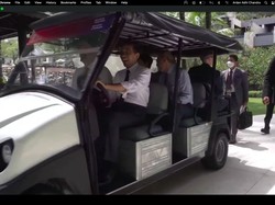 Momen Jokowi Sopiri Direktur IMF-Presiden ISDB ke Lokasi Makan Siang